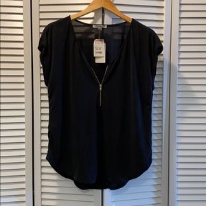 *NWT* Green Envelope LA T-Shirt